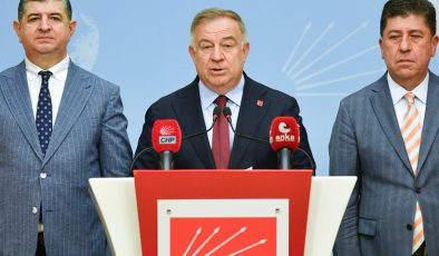 Gökhan Zeybek CHP’li belediyelerin borç tutarını açıkladı